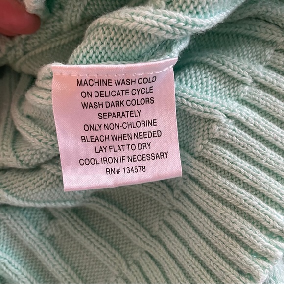 Vineyard Vines Girl’s Classic Cardigan | Size Extra Small (5/6) - Picture 7 of 8